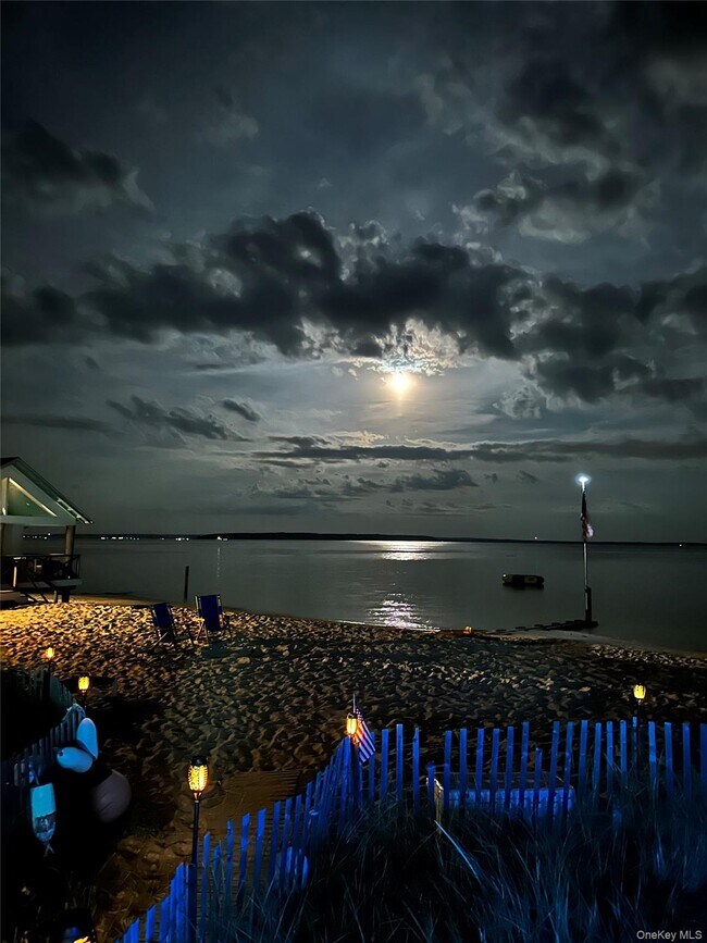 Building Photo - 610 Park Ave