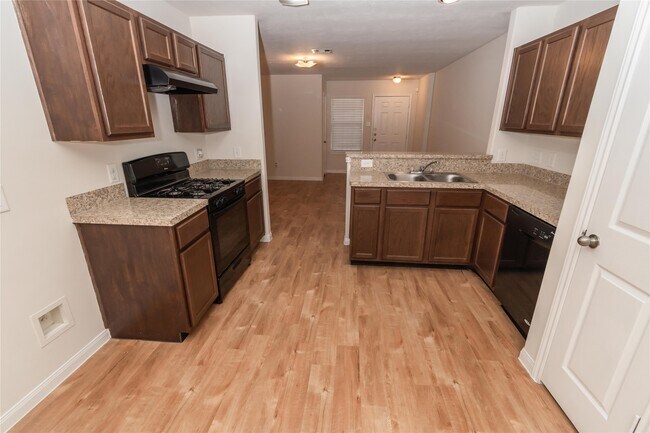 Building Photo - 2610 Vikram Dr