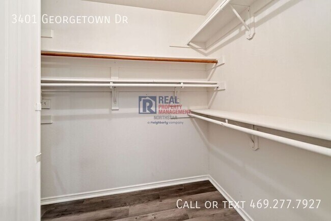 Building Photo - 3401 Georgetown Dr
