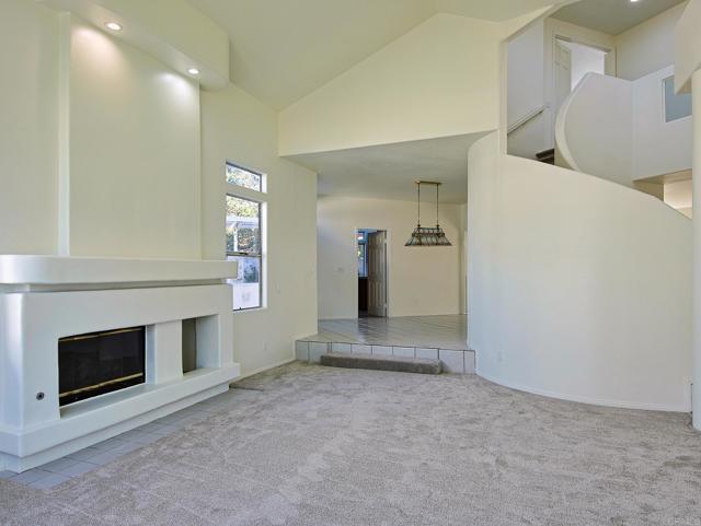 Building Photo - 4918 Amador Dr