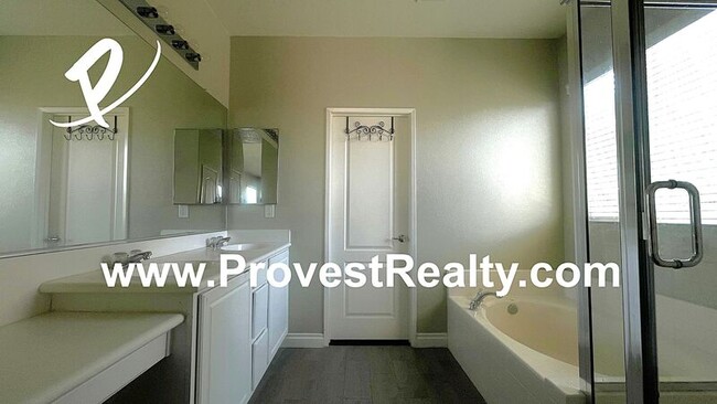 Building Photo - 14721 Shetland Ct