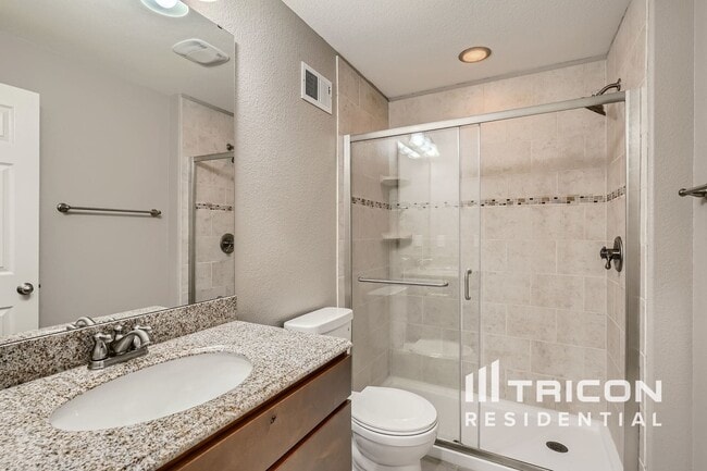 Building Photo - 14035 Hillrose Dr