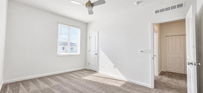 Building Photo - 161 Nine Iron Dr