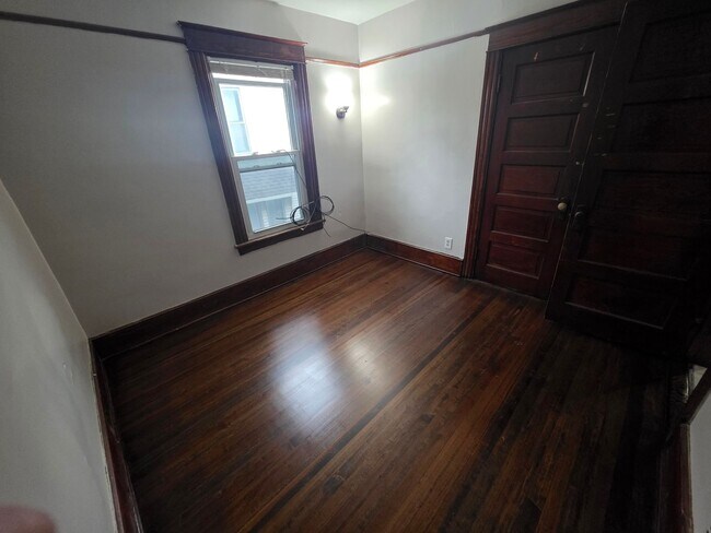 Building Photo - 29 Marshall St