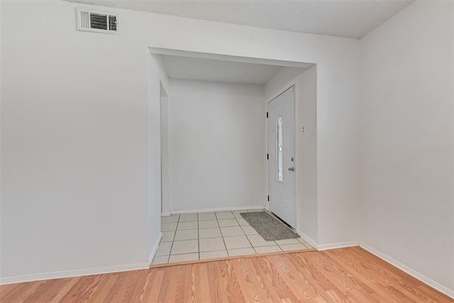 Building Photo - 333 Lena Ln