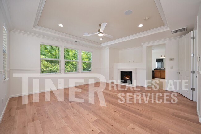 Building Photo - 2469 Kinsella Way