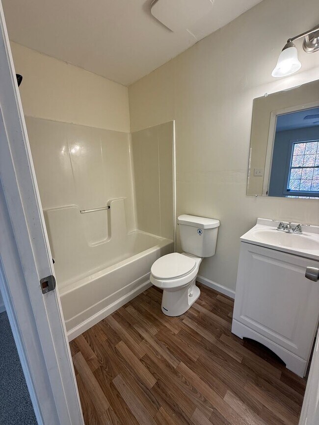 Building Photo - Convenient West Athens 2BD/2.5BA Townhome Minutes from UGA