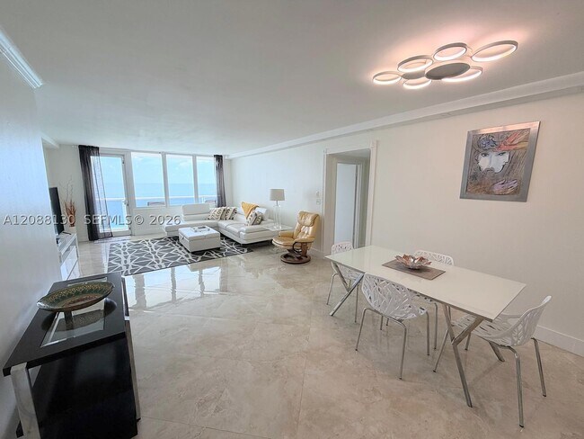 Building Photo - 3725 S Ocean Dr