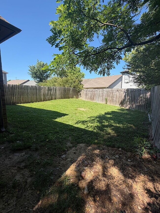 Building Photo - Single Family Home