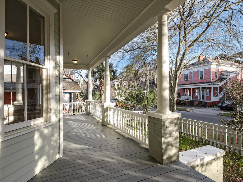 Building Photo - 208 W 35th St