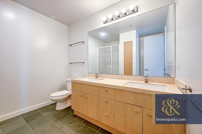 Building Photo - 301 Bryant St