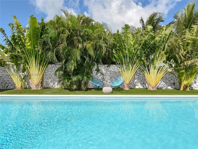 Building Photo - 641 86th St