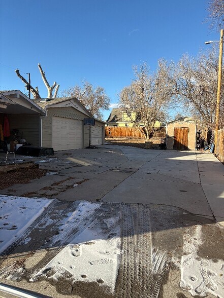 Building Photo - 5655 W 2nd Ave