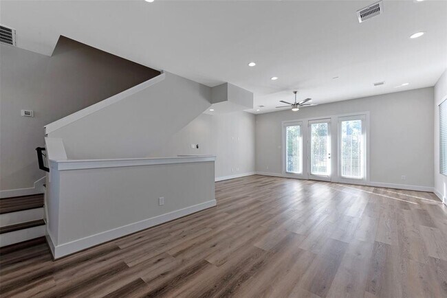 Building Photo - 4814 Brinkman St