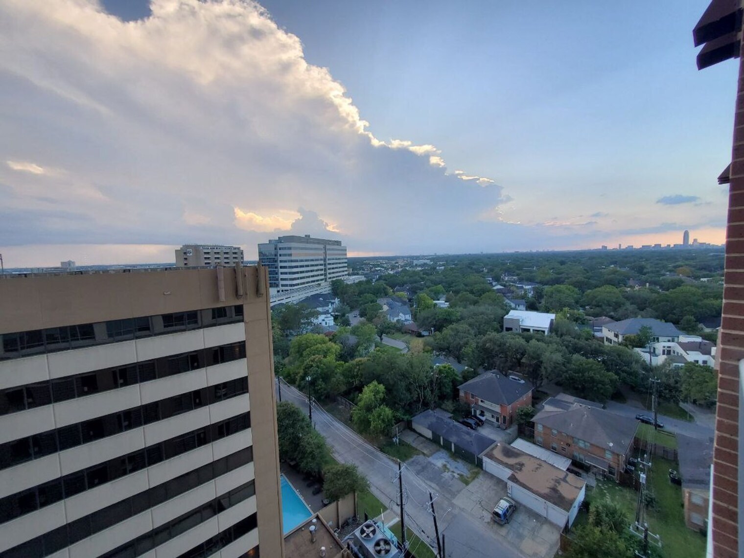 Building Photo - 6800 Main St