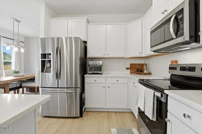 Building Photo - Earn Wealth While Leasing - Like a Homeowner - Lease to Own