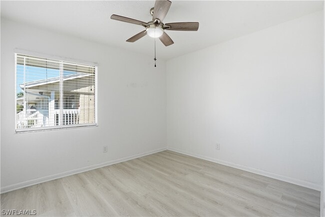 Building Photo - 4607 Bayshore Dr