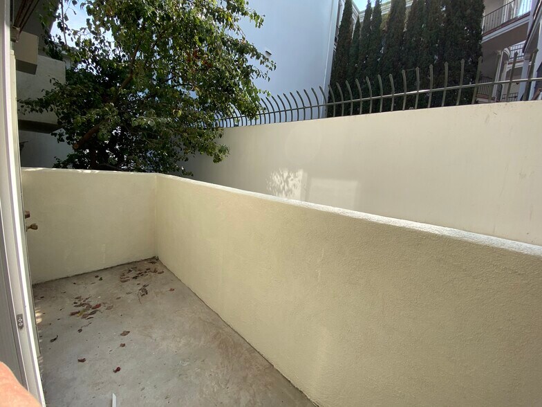 Building Photo - 11706 Mayfield Ave