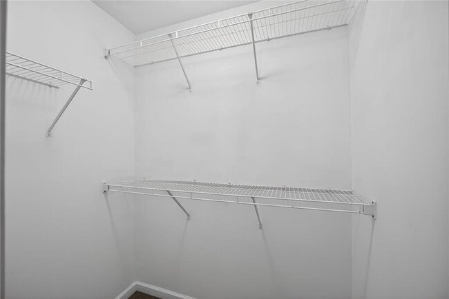 Building Photo - 3921 Riverlook Pkwy SE