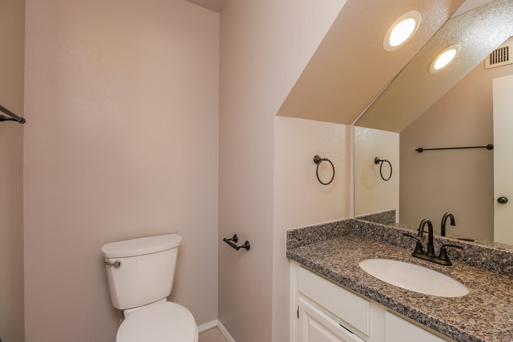 Building Photo - 1534 E Campbell Ave