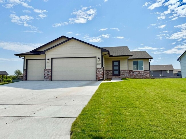 Primary Photo - 2267 S Chateau Ct