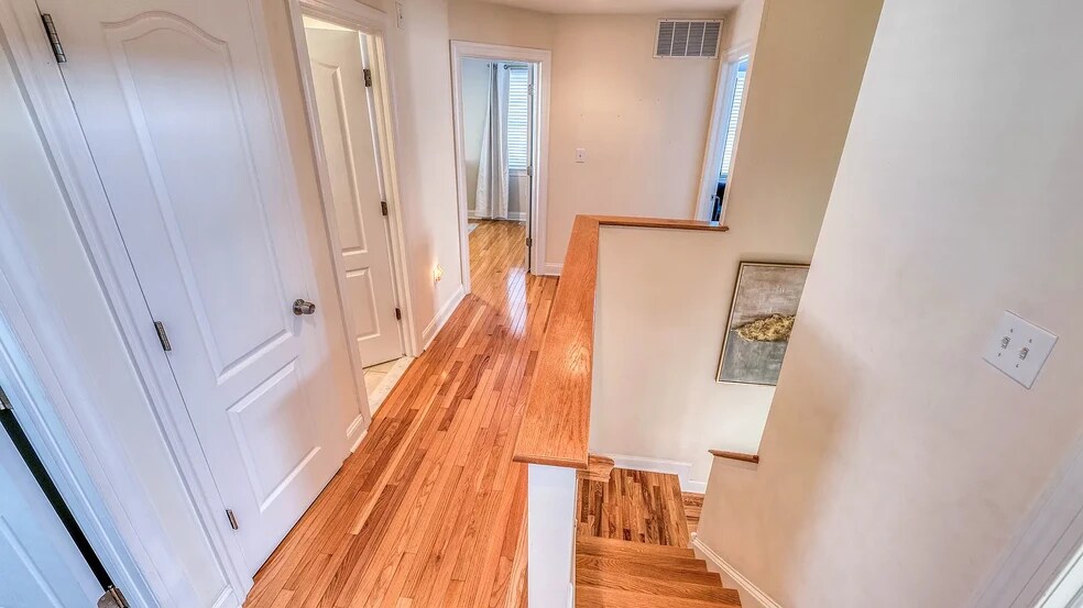 Building Photo - 119 N Belmont Ave