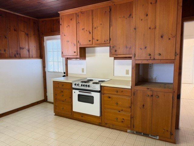 Building Photo - 7000 Briar Rd