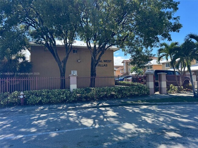 Primary Photo - 3384 W 80th St