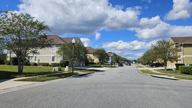 Building Photo - 10962 Derringer Dr