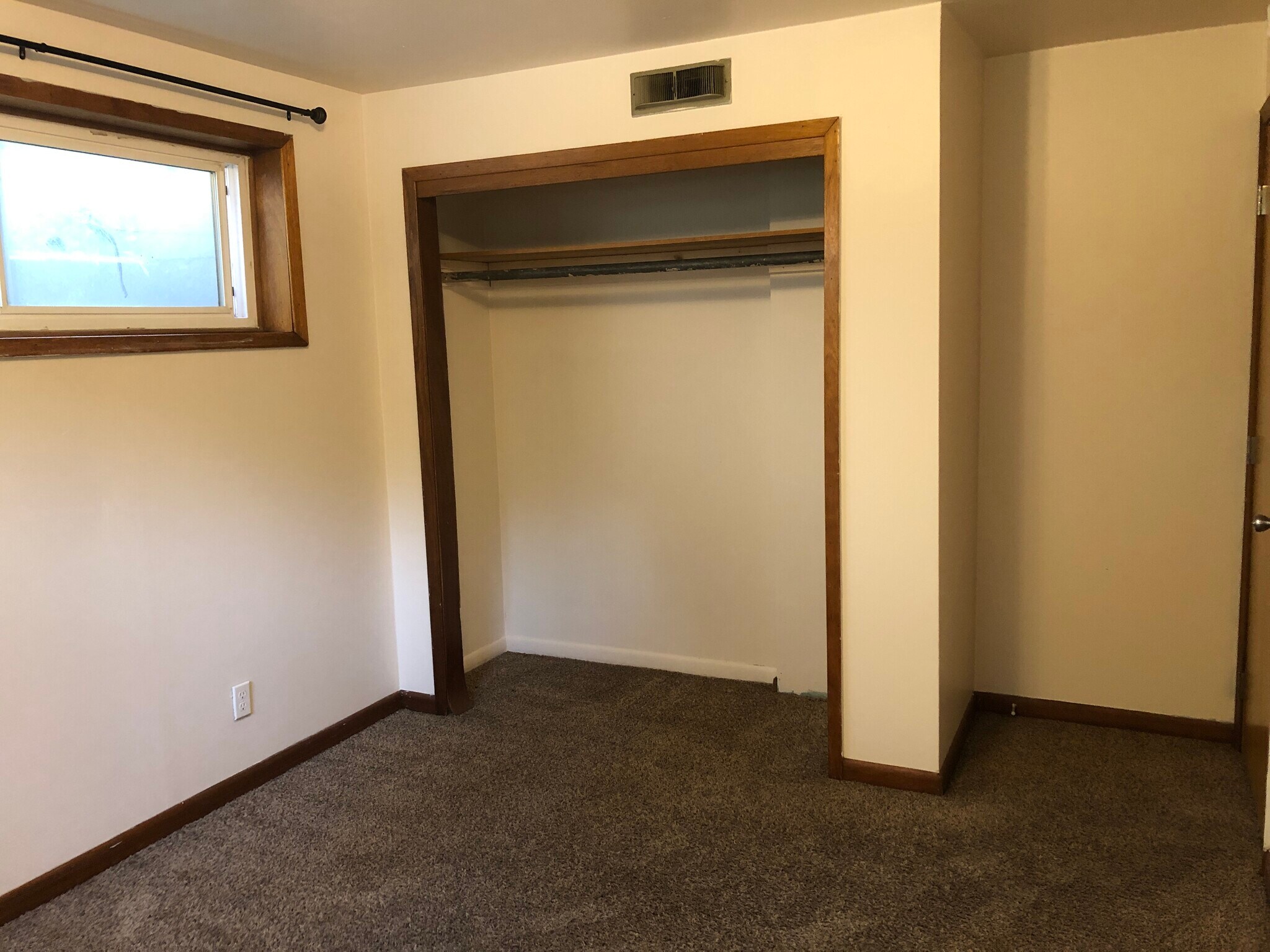 Building Photo - 1048 NE Monroe St