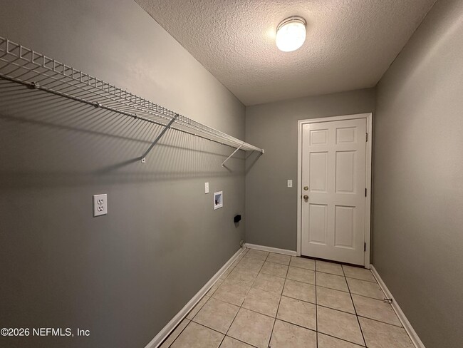 Building Photo - 9715 Underwood Ct