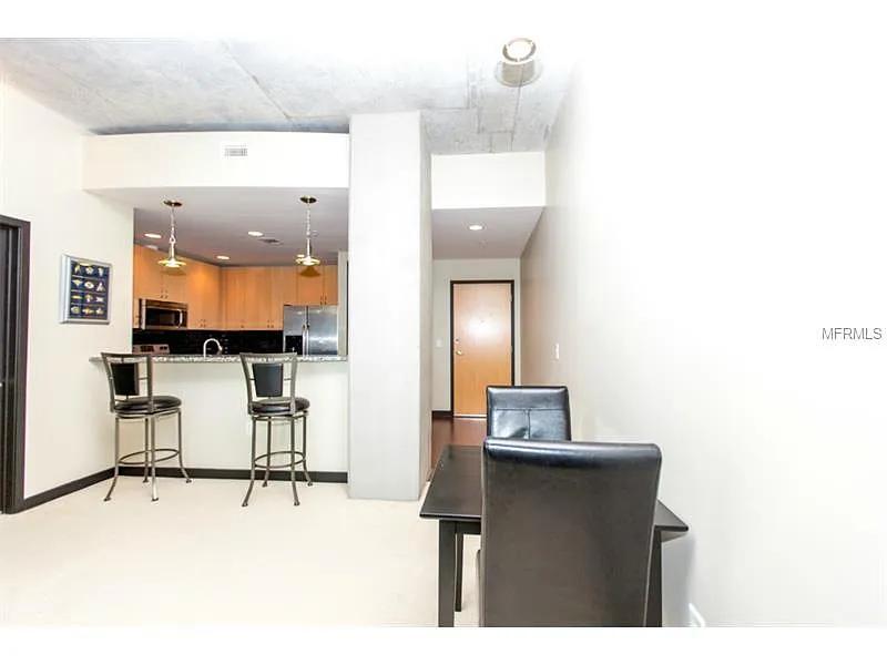 Building Photo - 777 N Ashley Dr