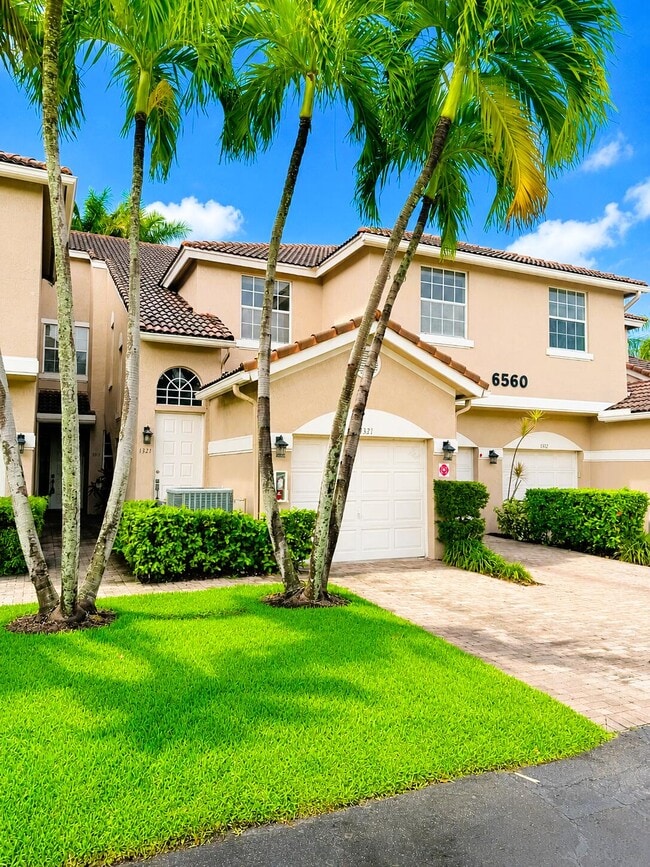 Building Photo - 6560 Villa Sonrisa Dr