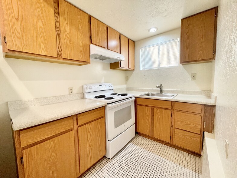 Building Photo - 12746 35th Ave NE