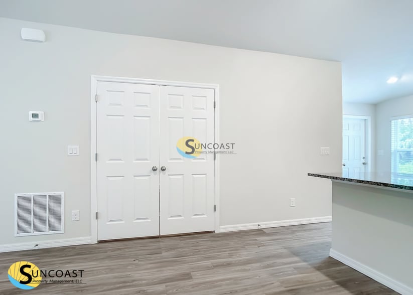 Building Photo - 109 E Harvard St