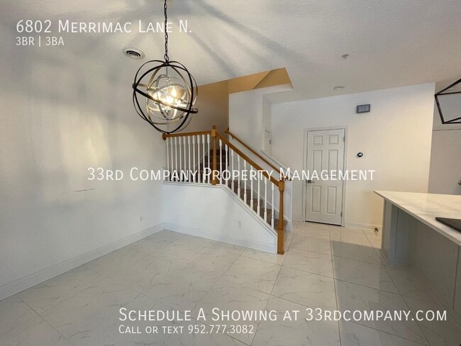 Building Photo - Beautifully Remodeled Maple Grove Townhome!