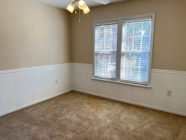 Building Photo - 3 Bedroom | 2.5 Bath Home in Holly Springs...