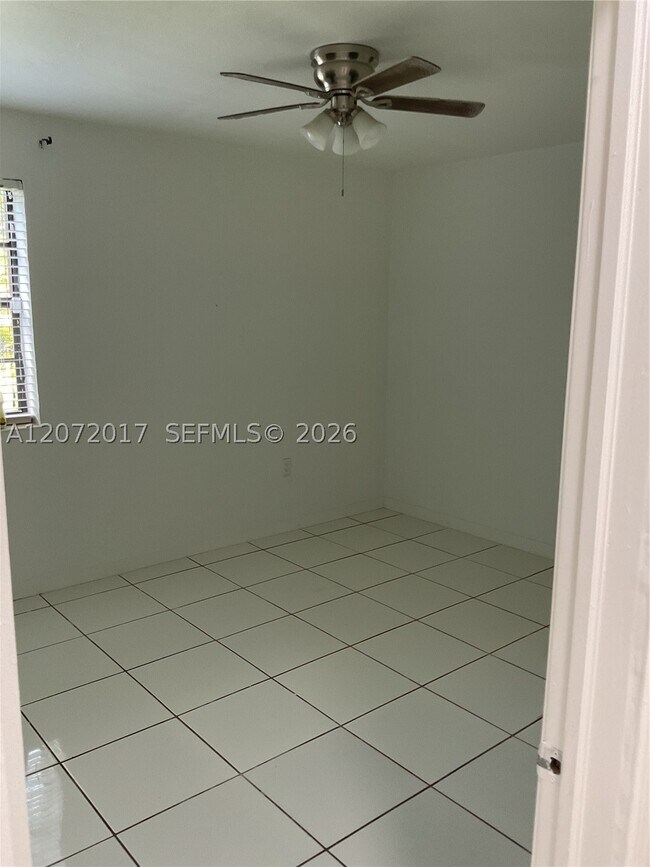 Building Photo - 1620 NW 128th St