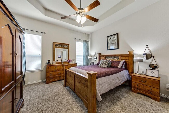 Building Photo - 932 Lake Cypress Ln