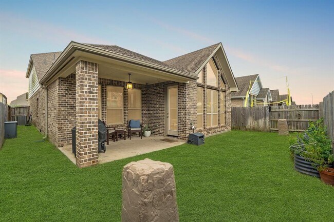 Building Photo - 6023 Dovetail Cliff Ct