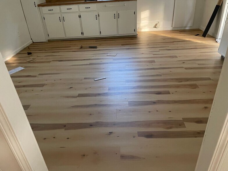 Building Photo - 960 County Rd 662