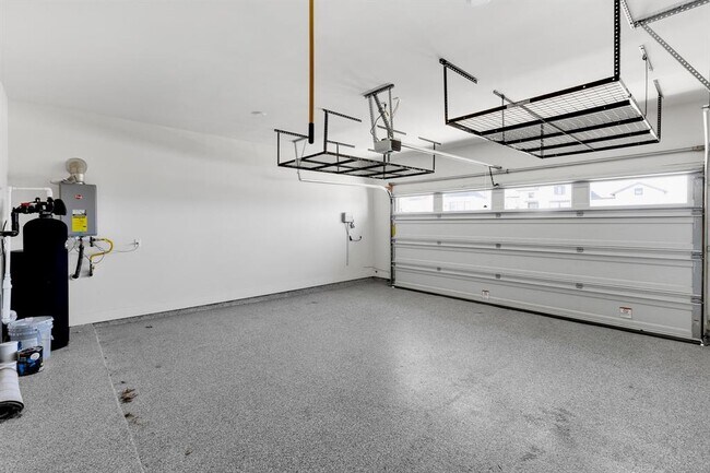 Building Photo - 378 Carpenter Hill Dr