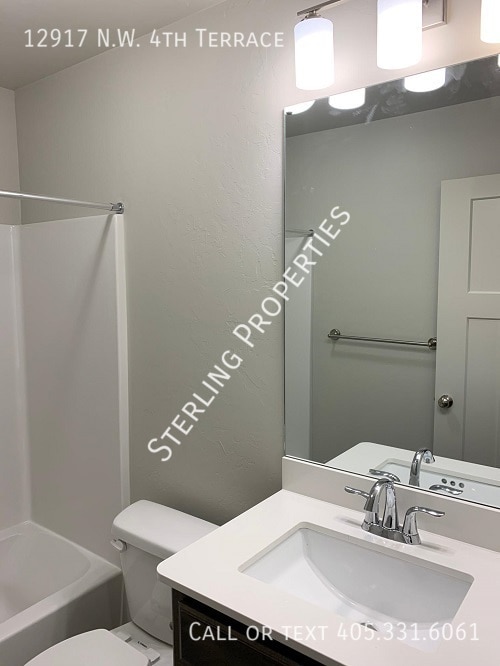 Building Photo - 12917 NW 4th Terrace