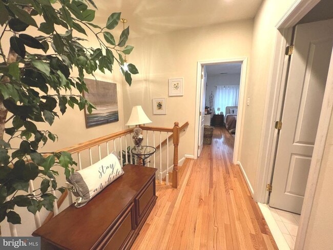 Building Photo - 7039 Little Thames Drive