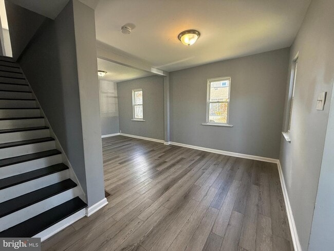 Building Photo - 37 Beaver Ave