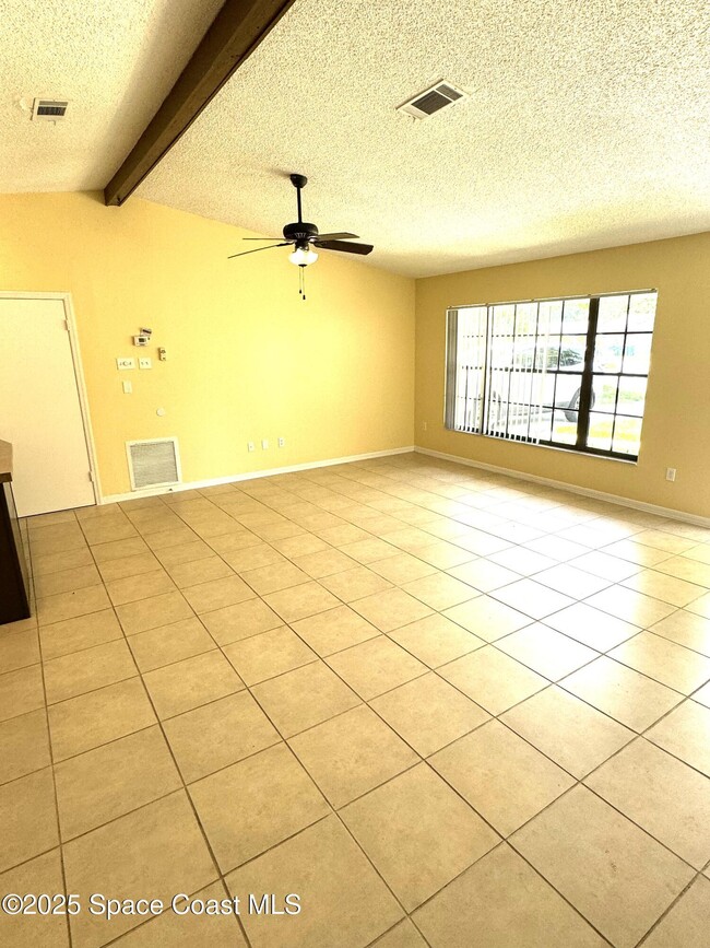 Building Photo - 774 John Adams Ln