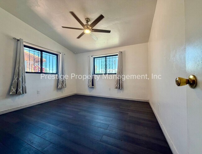 Building Photo - 3407 East 5th Street