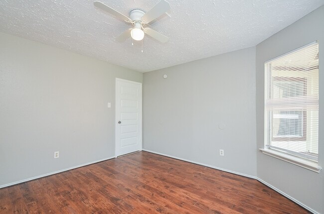Building Photo - 8231 Furlong Ln