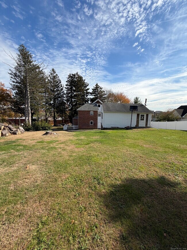 Building Photo - 2964 State St