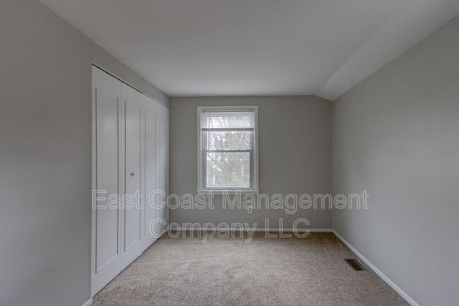 Building Photo - 8529 Ramort Dr